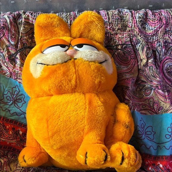 Other - Garfield Plush Stuffed Toy - Bright Orange. 1981